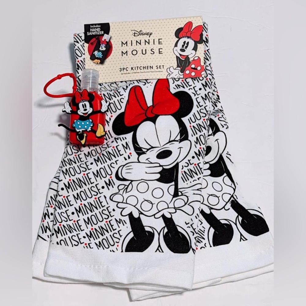 NWT Disney Minnie Mouse 3pc Kitchen Set includes Hand Sanitizer